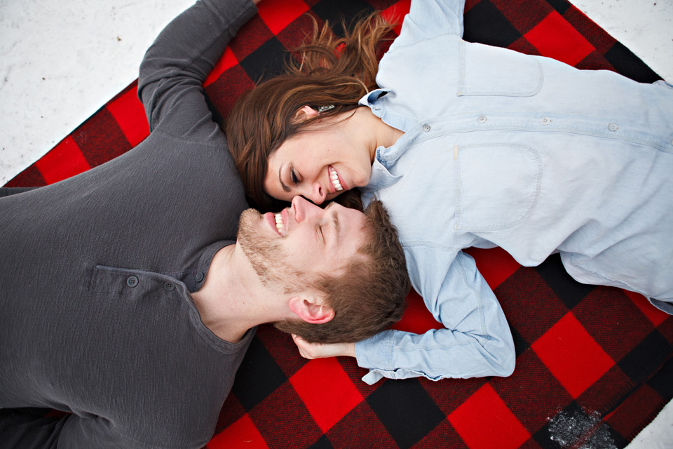 Outdoor Plaid Blanket Winter Engagement Session